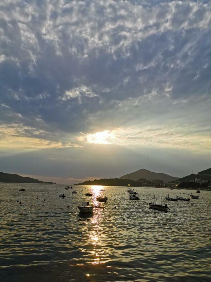 Langust - Free Parking Apartment Sveti Stefan Room photo